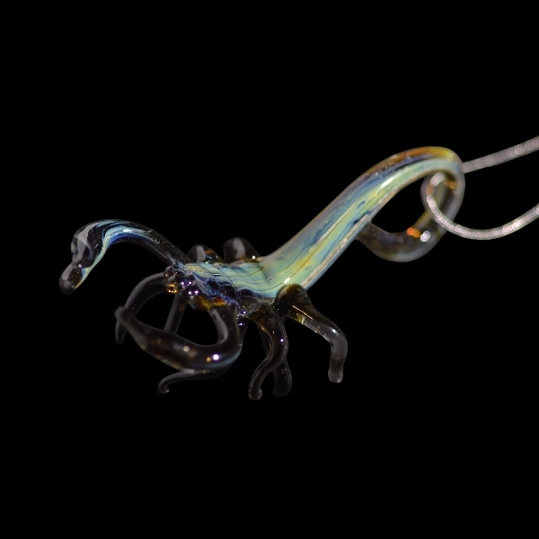 pendentif scorpion cosmic