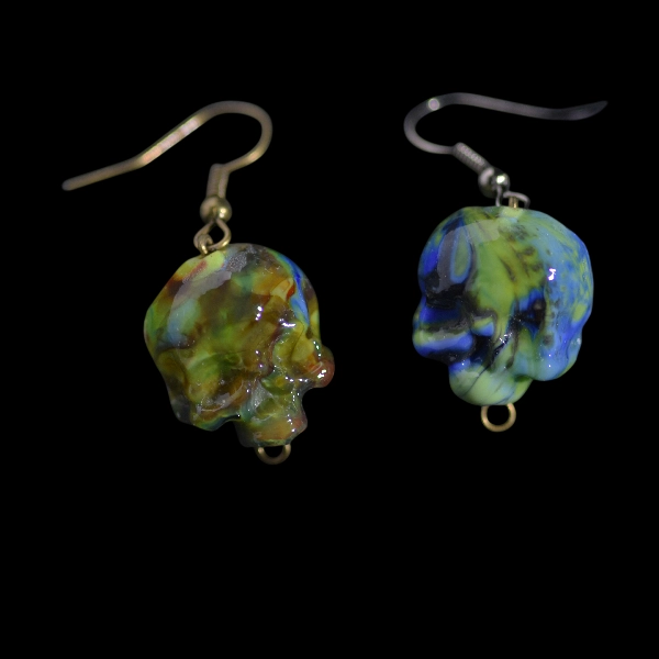 boucles d'oreilles crâne vert fusion