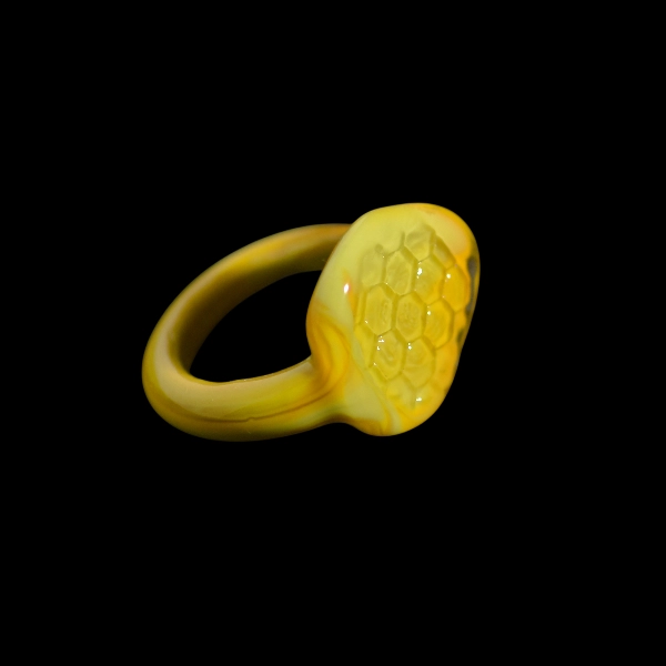 bague in vetro soffiato di Murano bee opercule